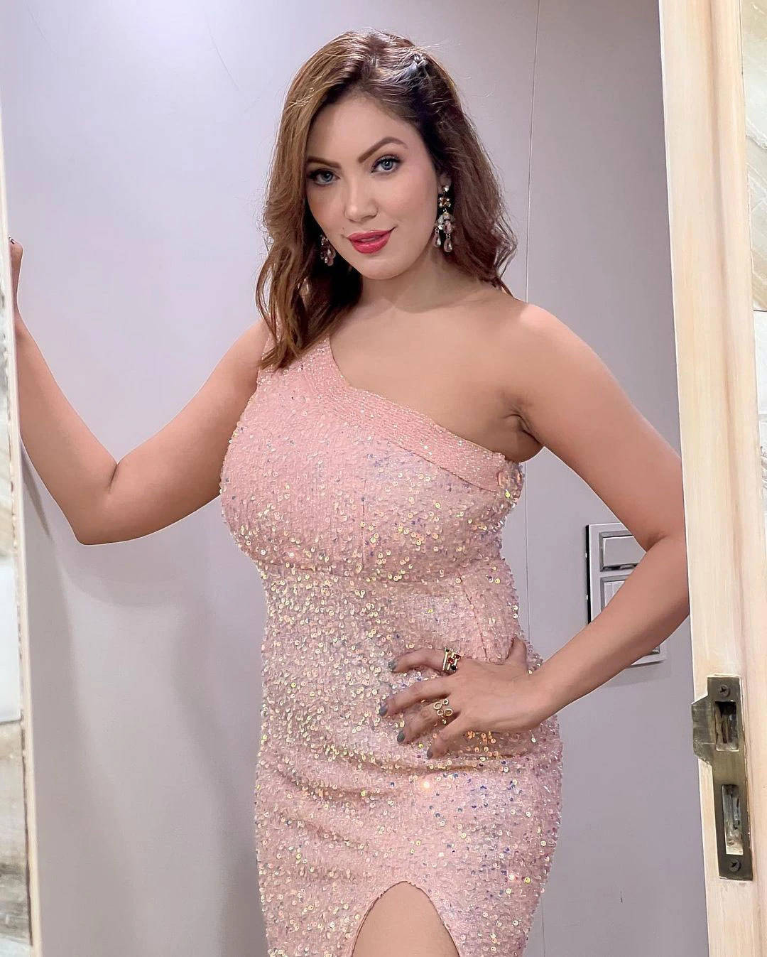 MUNMUN DUTTA