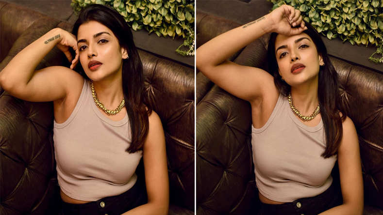 Aashna Zaveri's Hotness Style Goes Viral, See Pictures Here